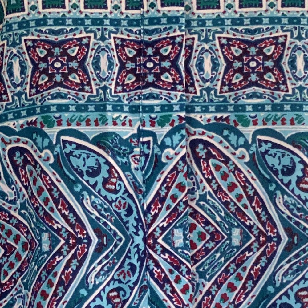 Geometric Pattern Button-Down Tank - Picture 3 of 5